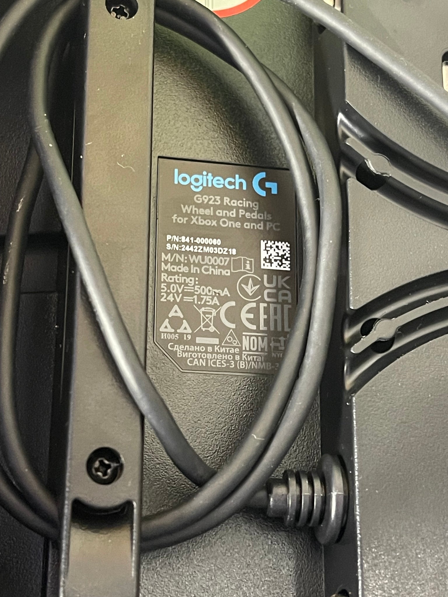 Logitech G923 Racing Wheel, Pedals + Shifter - Xbox / PC
