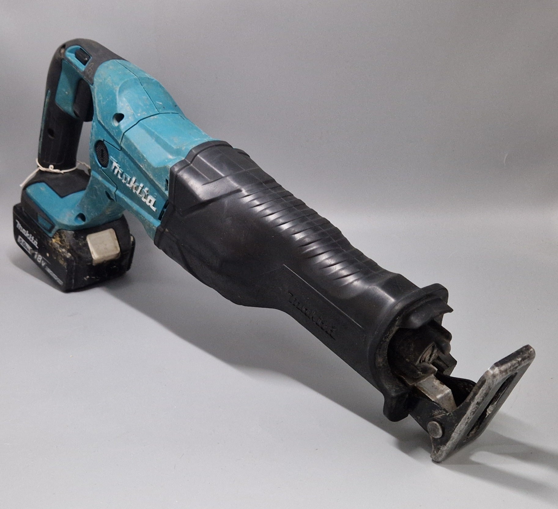 Makita DJR186 18v Reciprocating Saw with 5.0Ah Battery