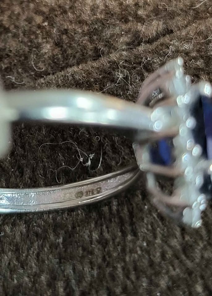 9ct White Gold Blue Cubic Zirconia Halo Ring - Size N - 2.41G