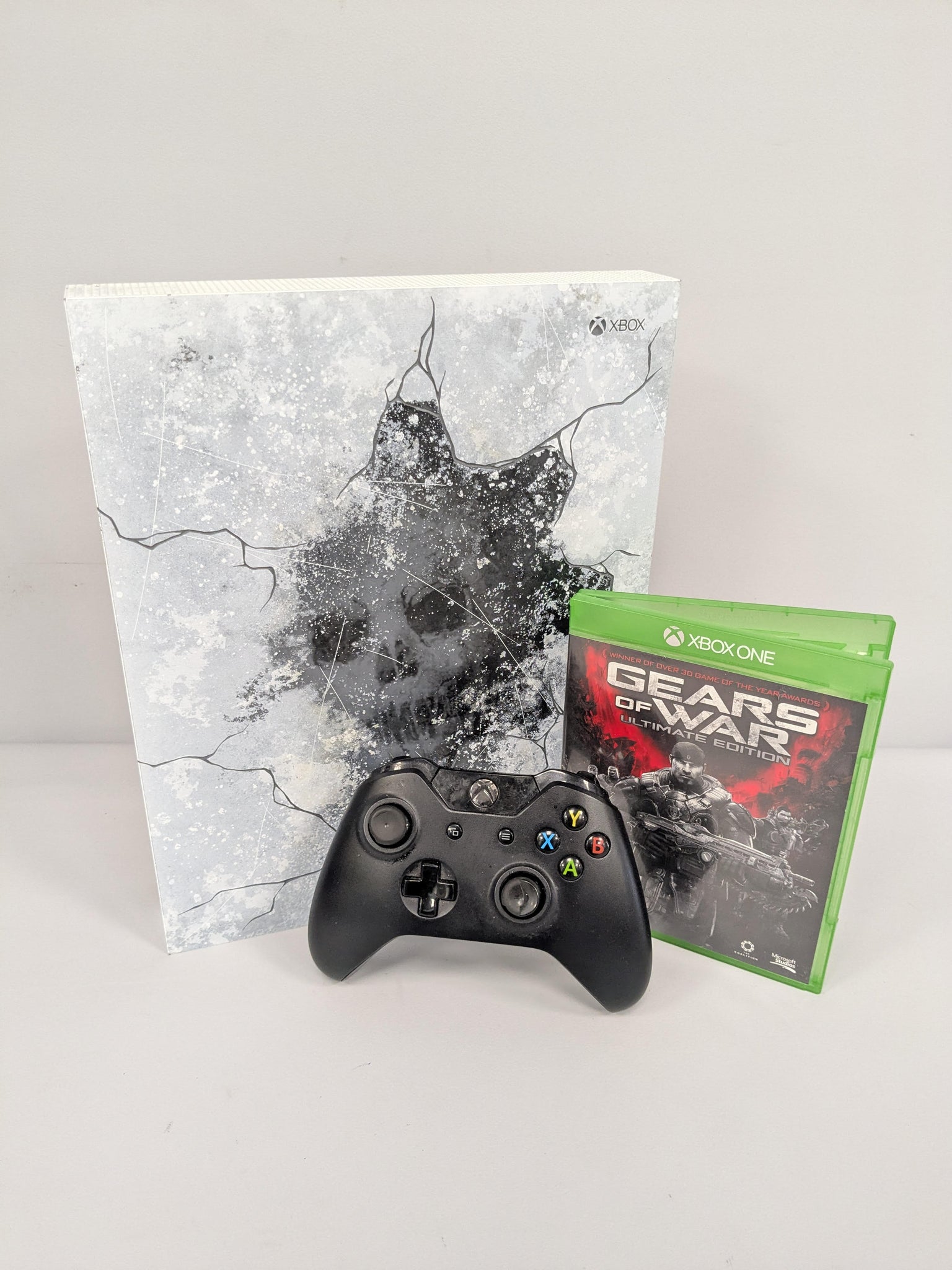 Xbox One X Console, 1TB, Gears 5 Ed. White/Grey
