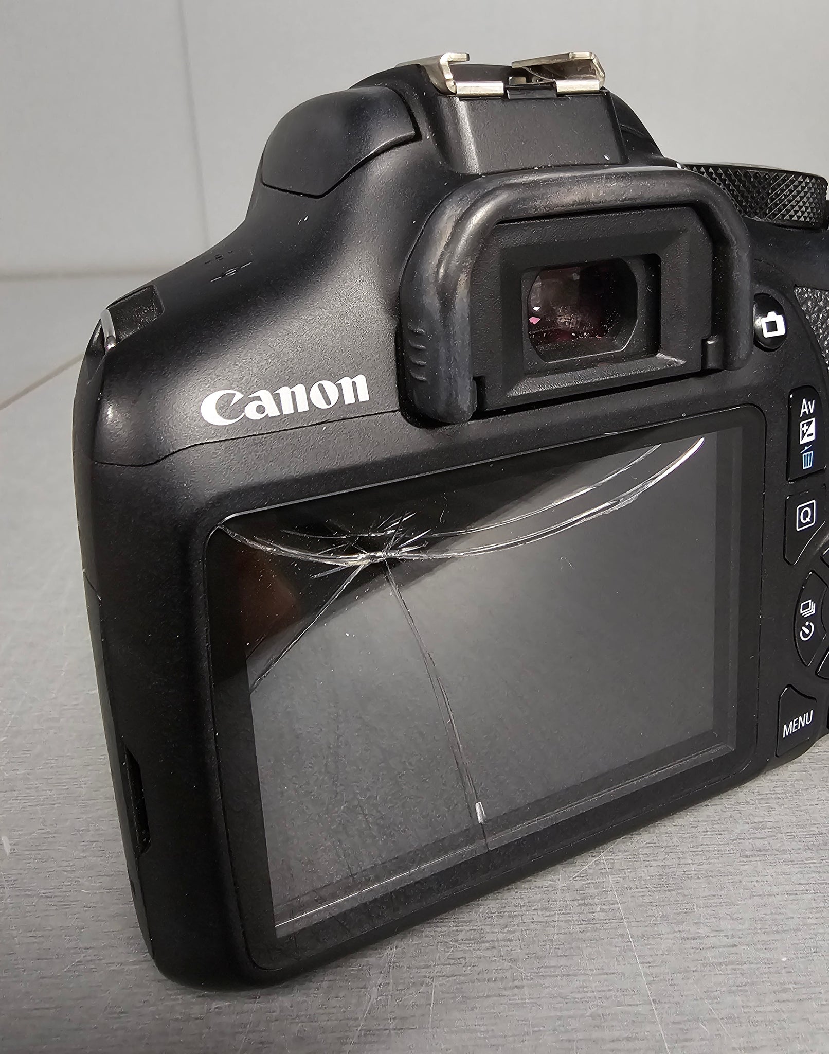 Canon Eos 1300D Body Only **Please read Description**
