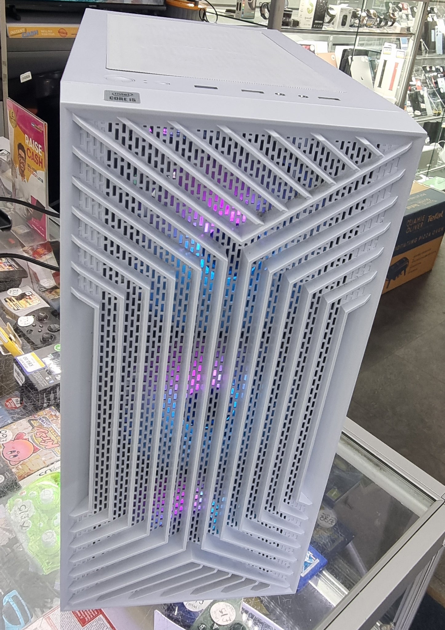 Pc desktop win 11 Nvidia Geforce 2080ti 11gb, 32gbram, 2tbssd COLLECTION