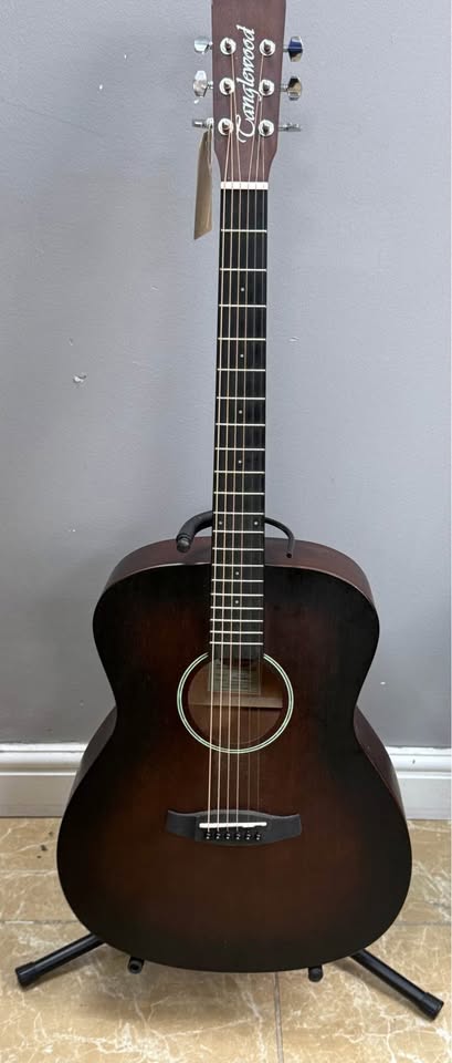 TANGLEWOOD CROSSROADS TWCRO ACOUSTIC GUITAR 20 FRETS, MAHOGANY STYLE