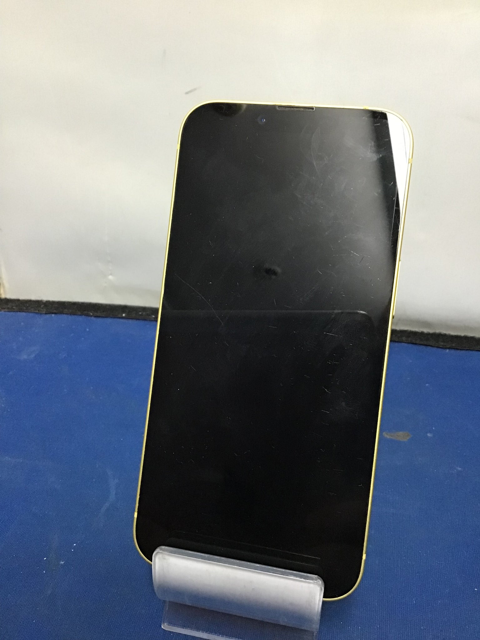 IPhone 14 Yellow - 128GB Storage