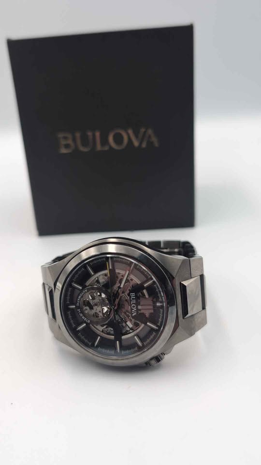 Bulova Maquina Automatic Men's Stainless Steel Bracelet Watch - Boxed In Like New Condition
