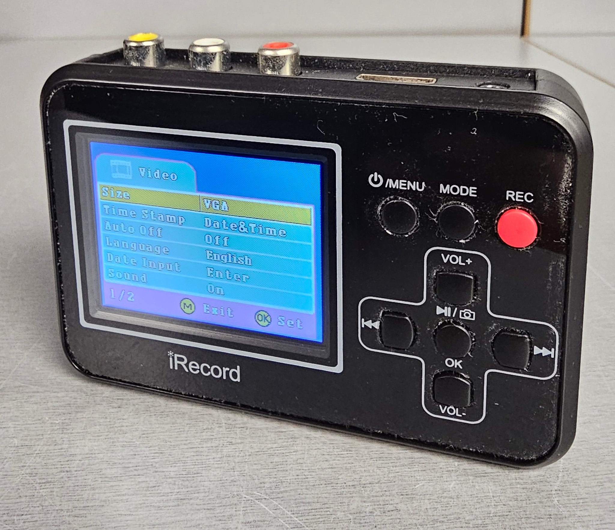 DIGITNOW Video To Digital Converter,Vhs to Digital Converter To Capture Video From VCR's,VHS Tapes,Hi8,Camcorder,DVD, TV BOX and Gaming Systems