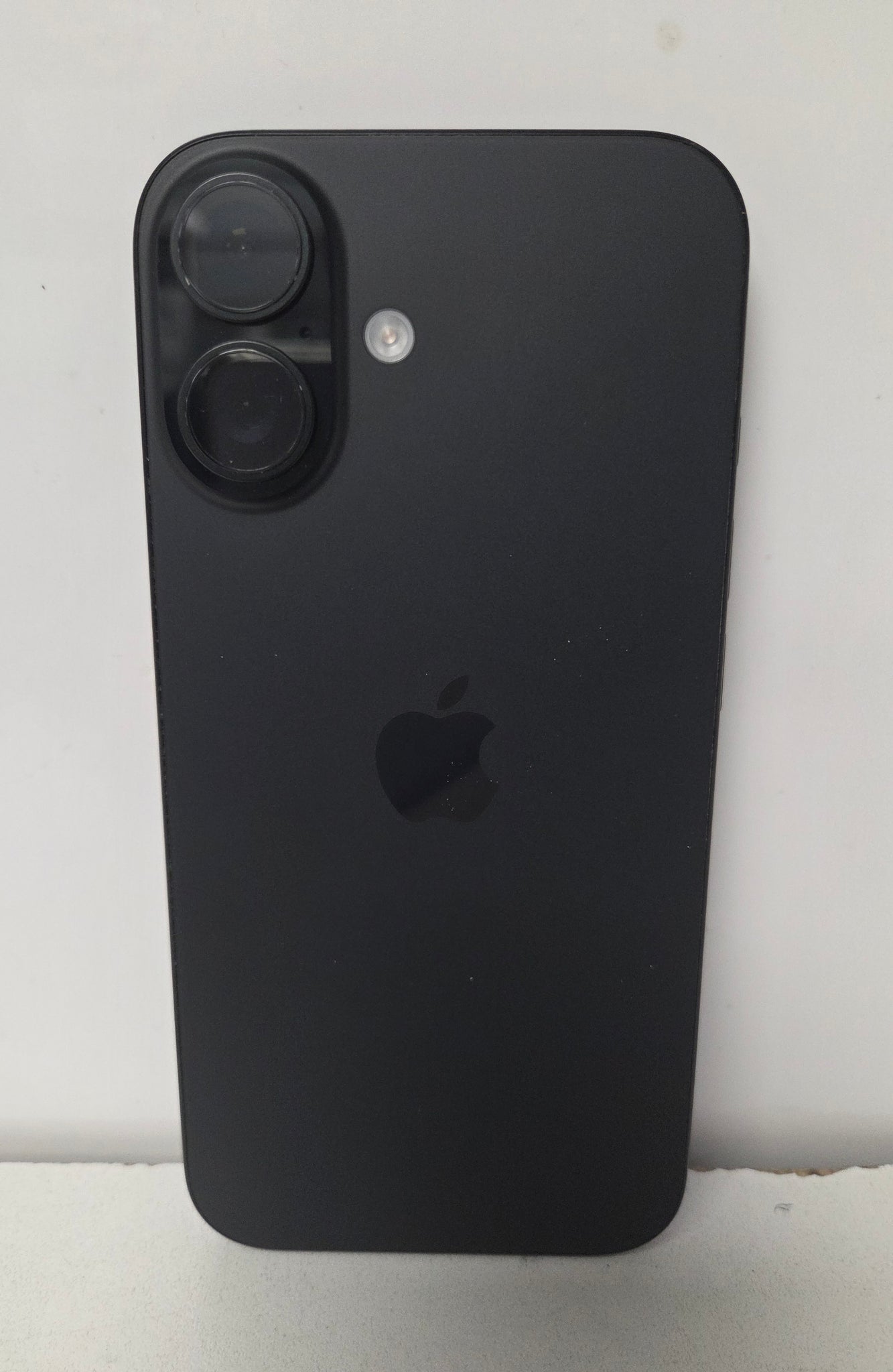 Apple iPhone 16 128GB - Unlocked *100% Battery Health*