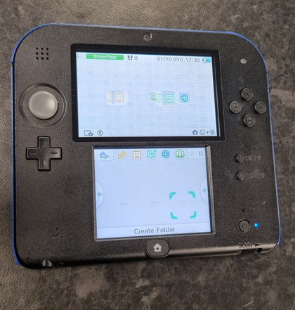 Nintendo 2ds console