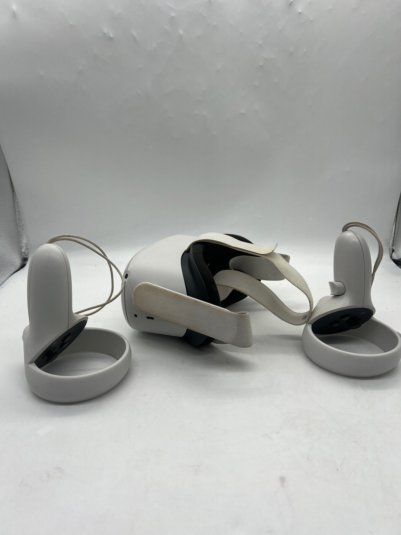 Meta Oculus Quest 2 VR Headset 64gb