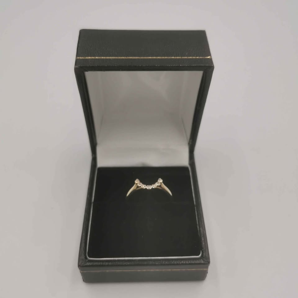 9ct Diamond Gold Ring Hallmarked 1.2g Size L **Hallmarked & Tested**