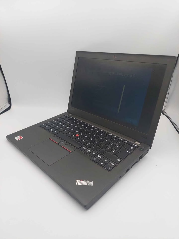 Lenovo A275, A10 9700B, 8GB Ram, 256GB SSD, 12" Screen, Windows 10 Laptop, Unboxed