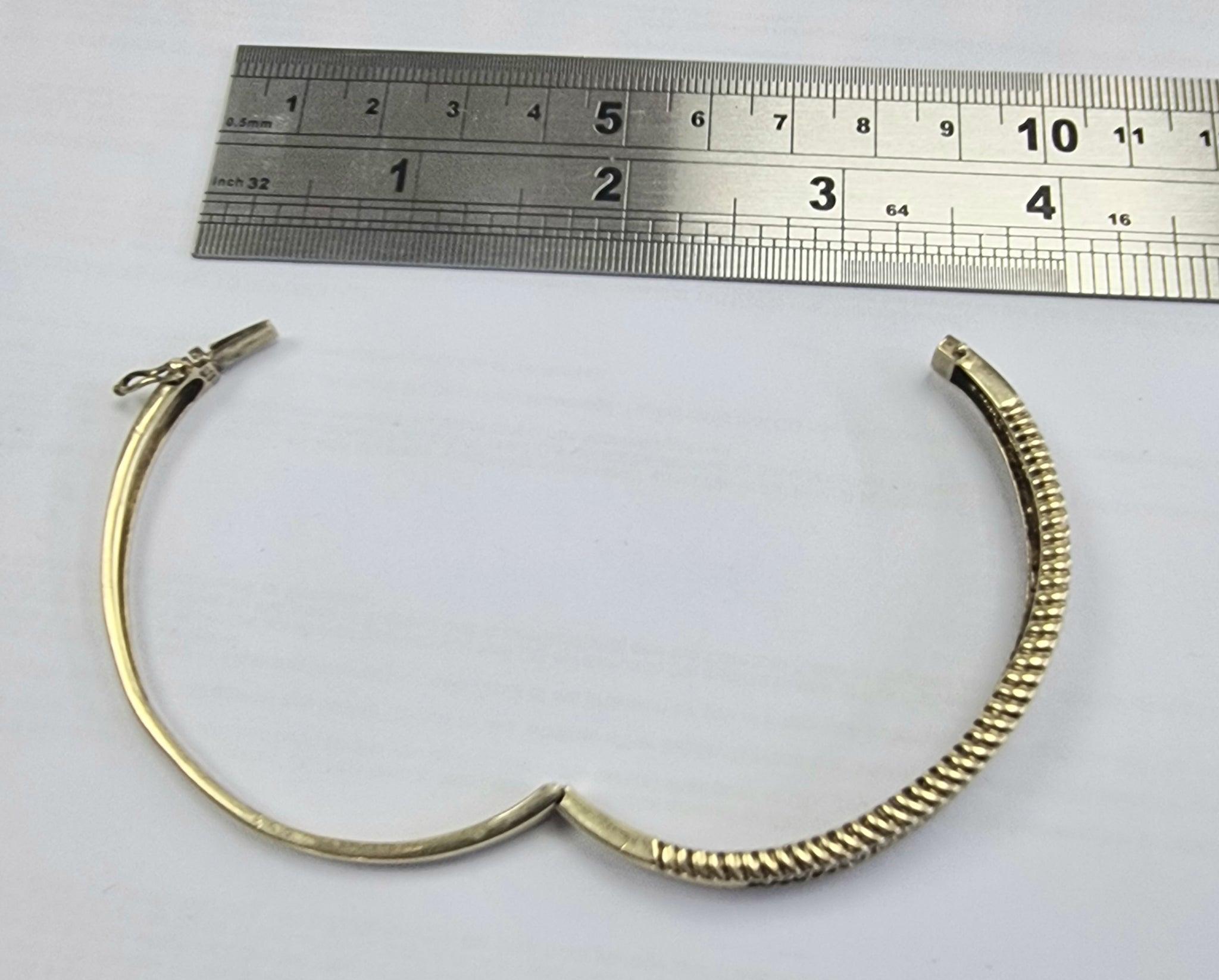 9ct Gold diamond Bangle