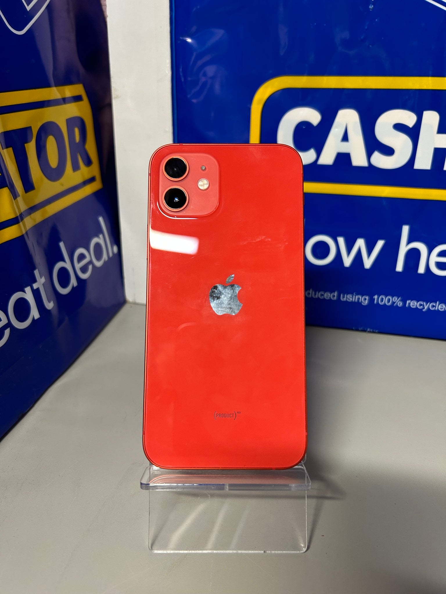 iPhone 12 64GB Red