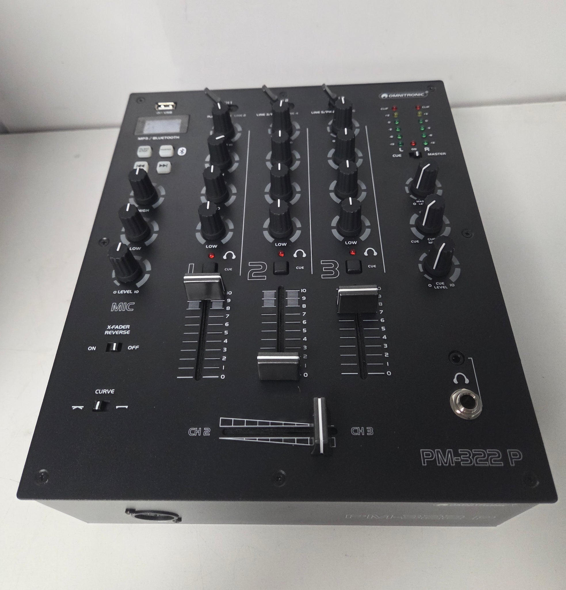 OMNITRONIC PM-322P 3-Channel DJ Mixer boxed with Lead