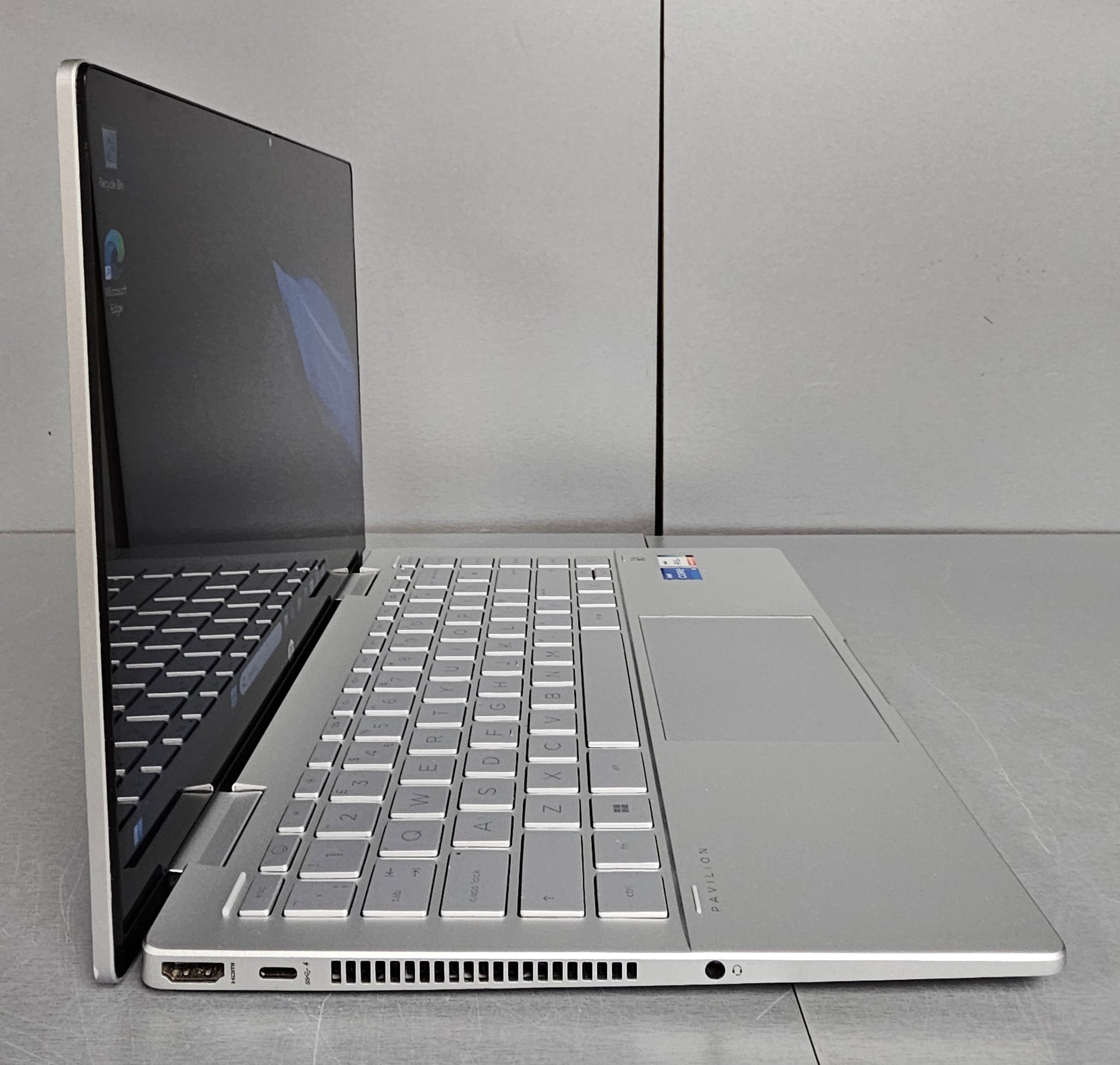 HP Pavilion x360 14-ek1501sa 14" Touchscreen Laptop (Intel i5-1335U, 8GB RAM, 512GB SSD, Windows 11) - Silver