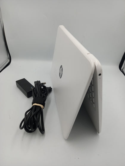 *Spares/Repair* HP 14-AX054/N3060/4GB RAM/32GB SSD/No OS