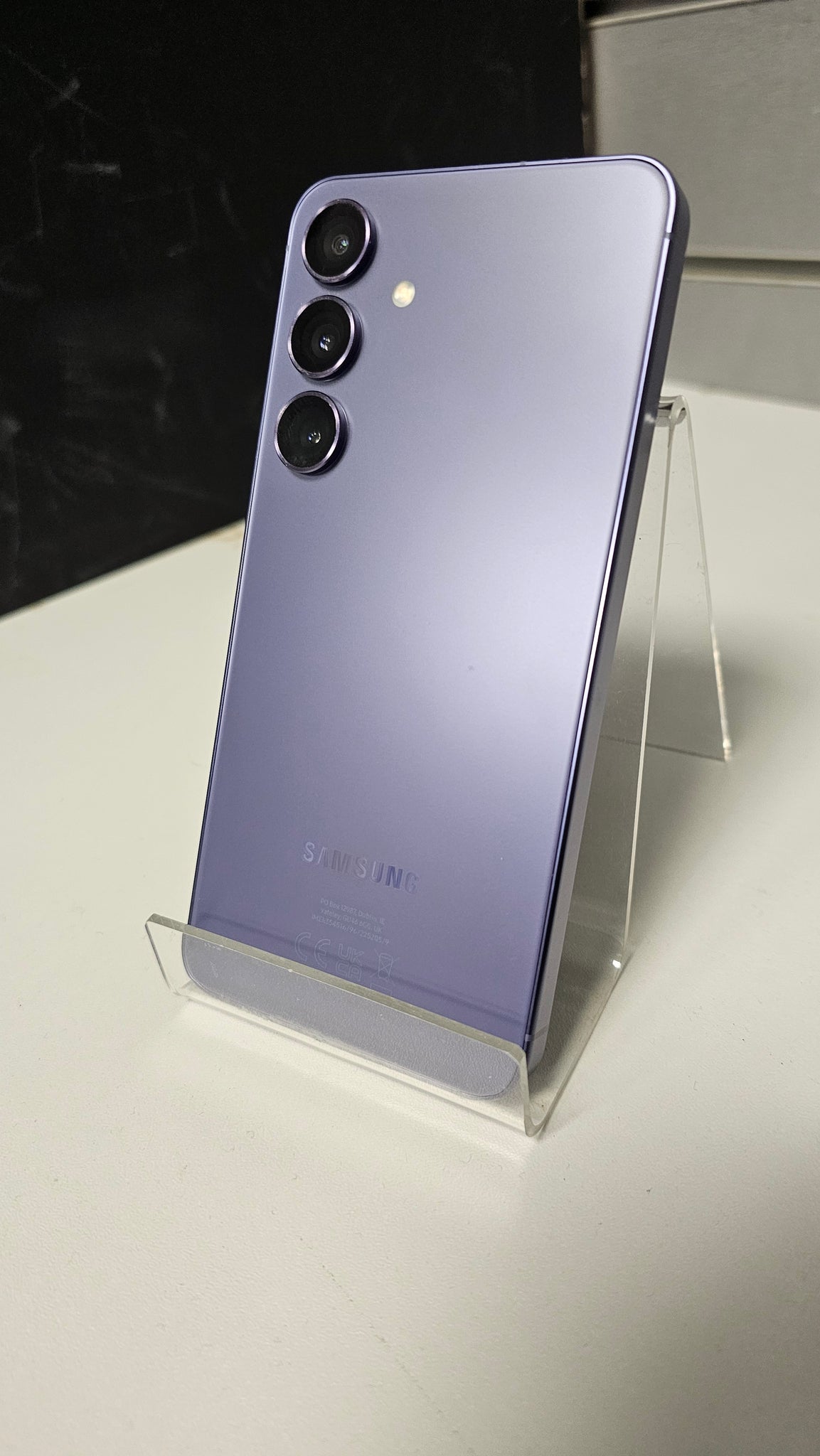 Samsung Galaxy S24 - 128 GB - Cobalt Violet