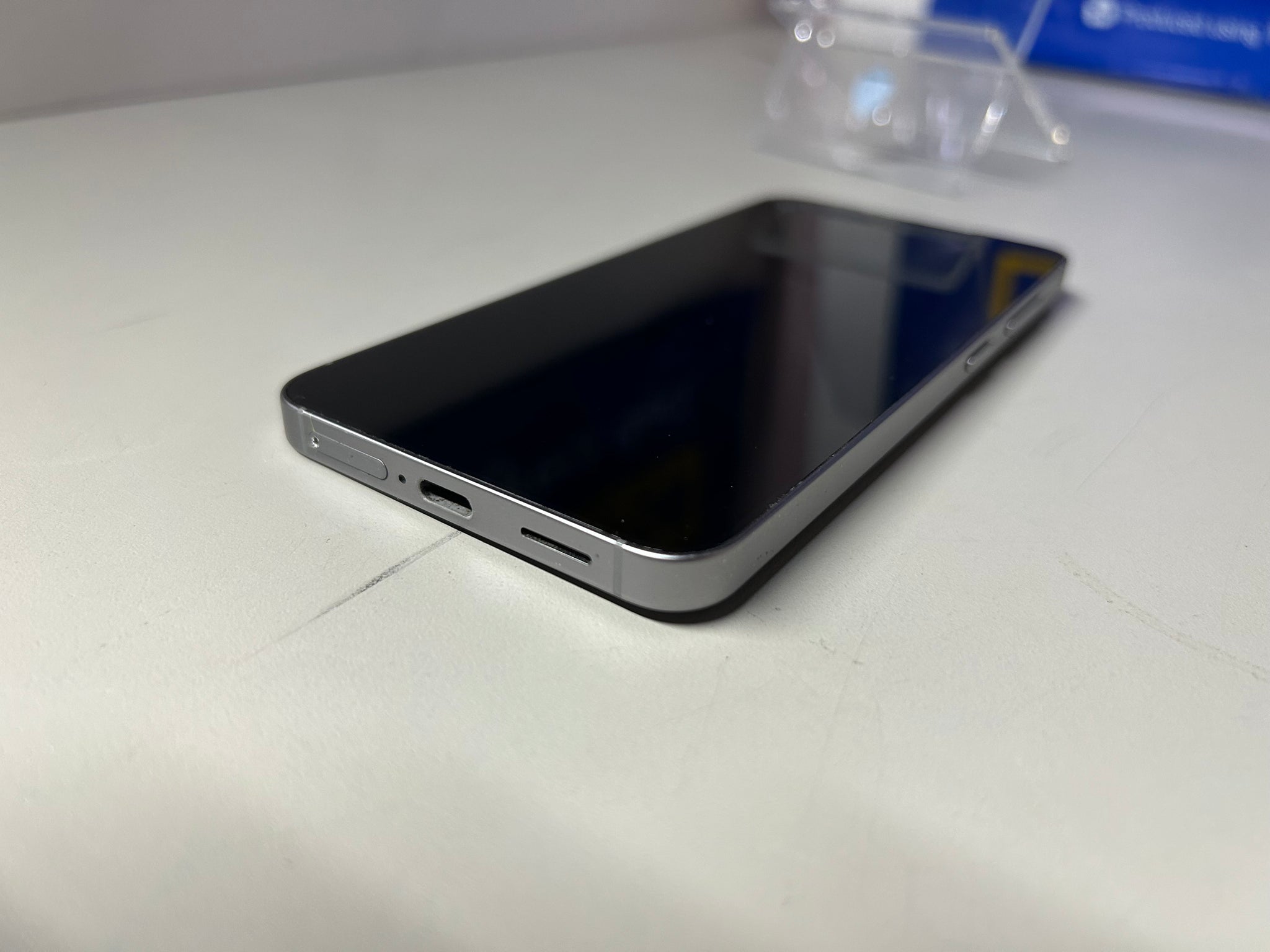 Samsung Galaxy S25 128GB Icy Blue, Unlocked B unboxed