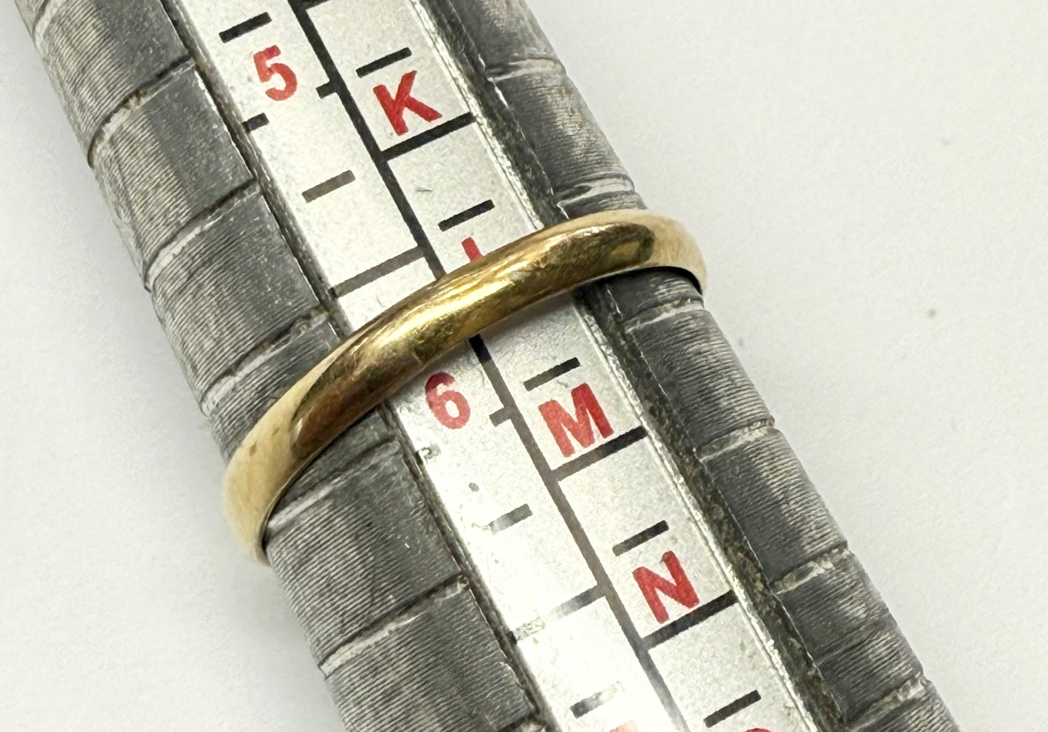 18ct & Diamond ring Size L
