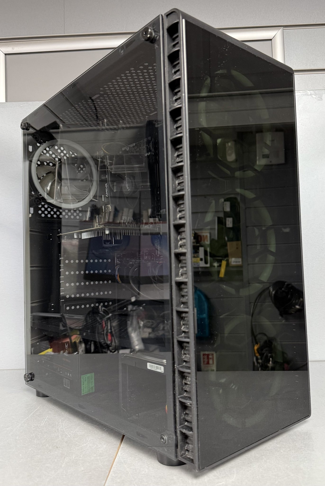 ** Collection Only ** Custom Gaming PC AMD Ryzen 3 2300X Quad-Core