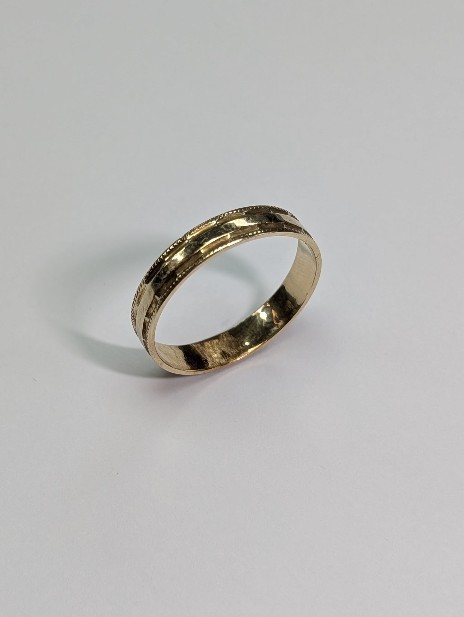 14ct Gold Patterned Wedding Band - Size T