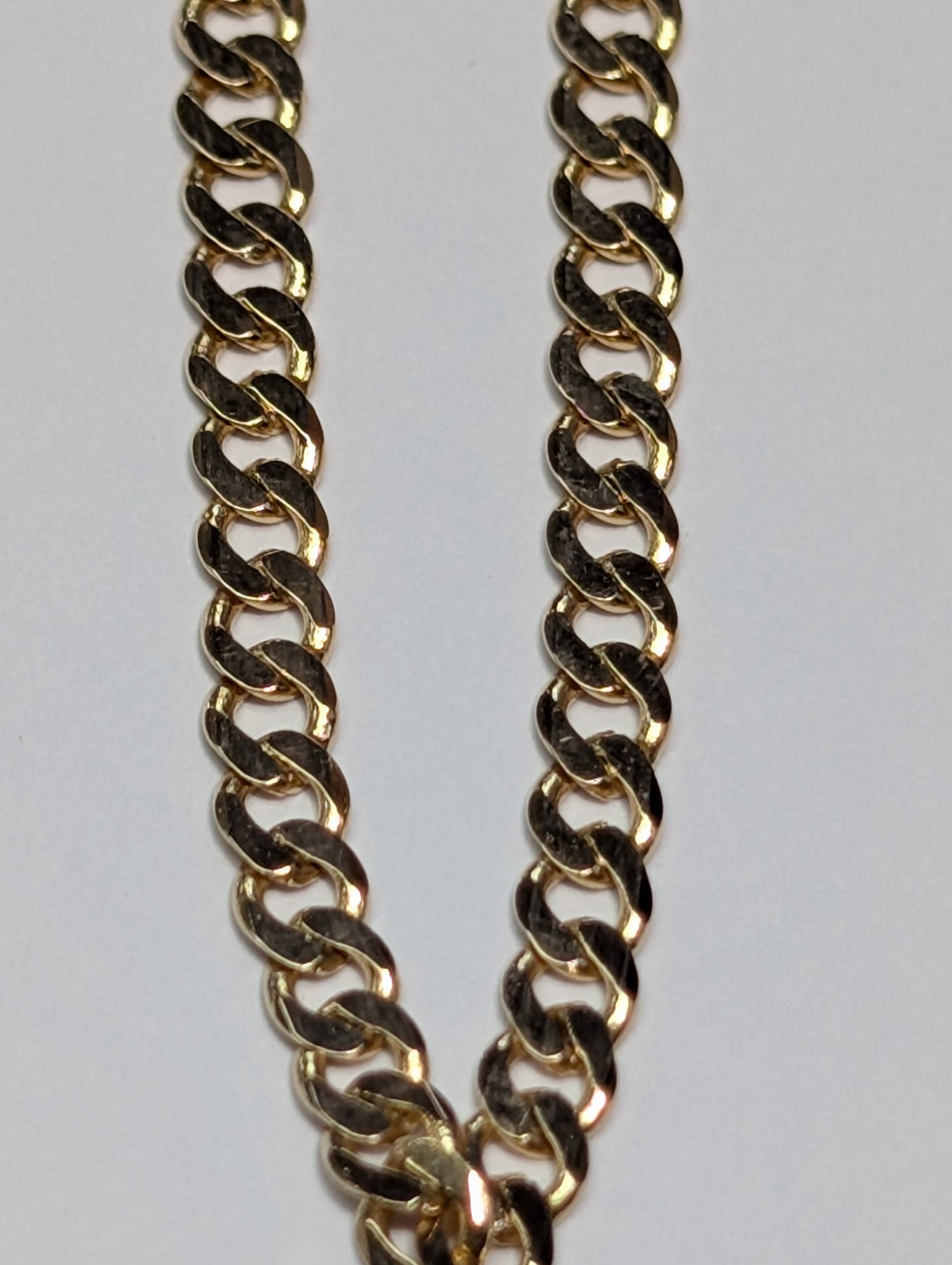 9ct Gold Curb Chain 24"