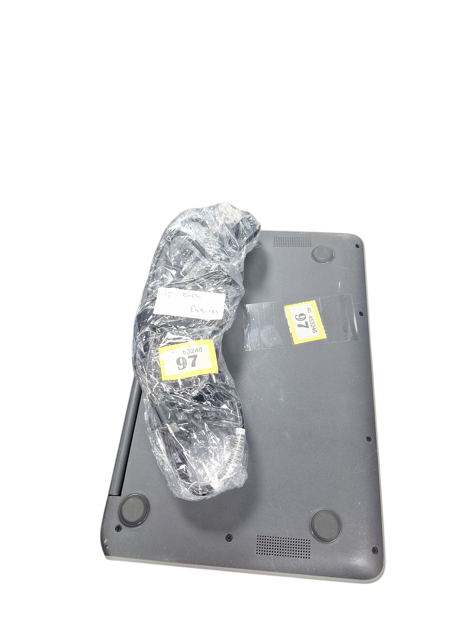 The HP 11 G7 EE is a Chromebook with an 11.6" display, an Intel Celeron N4000 processor, 4GB of RAM, and 32GB of eMMC storage running on Chrome OS. It