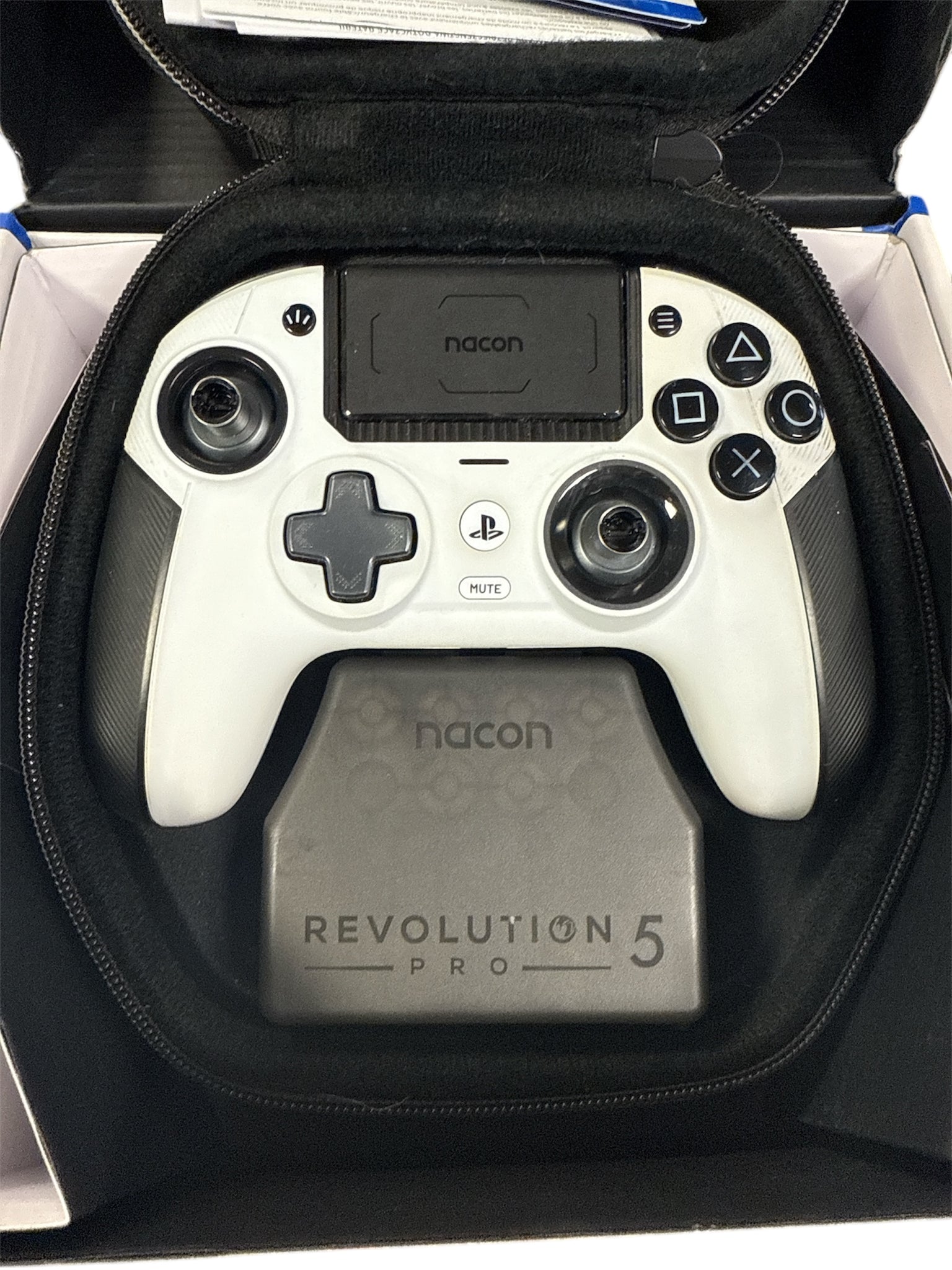 Nacon Revolution 5 Pro White Wireless Controller w/All Parts, B