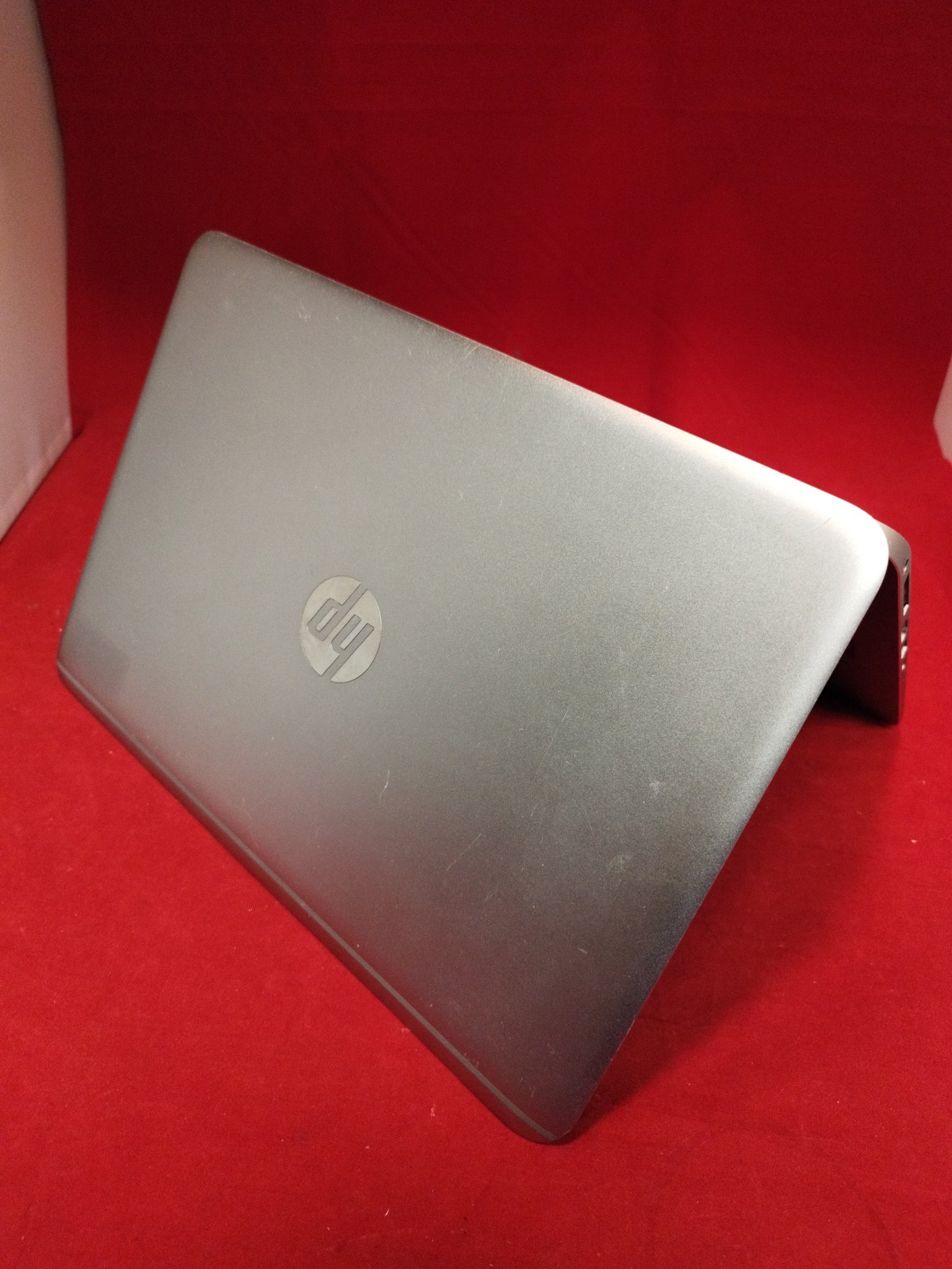 Hp Elitebook Folio 1040 G3 I5-6300u 2.40ghz 8gb 128GB SSD
