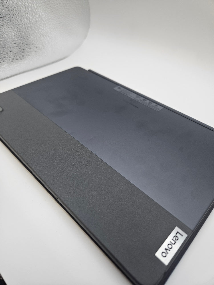 Lenovo P11 - 128GB - With Keyboard