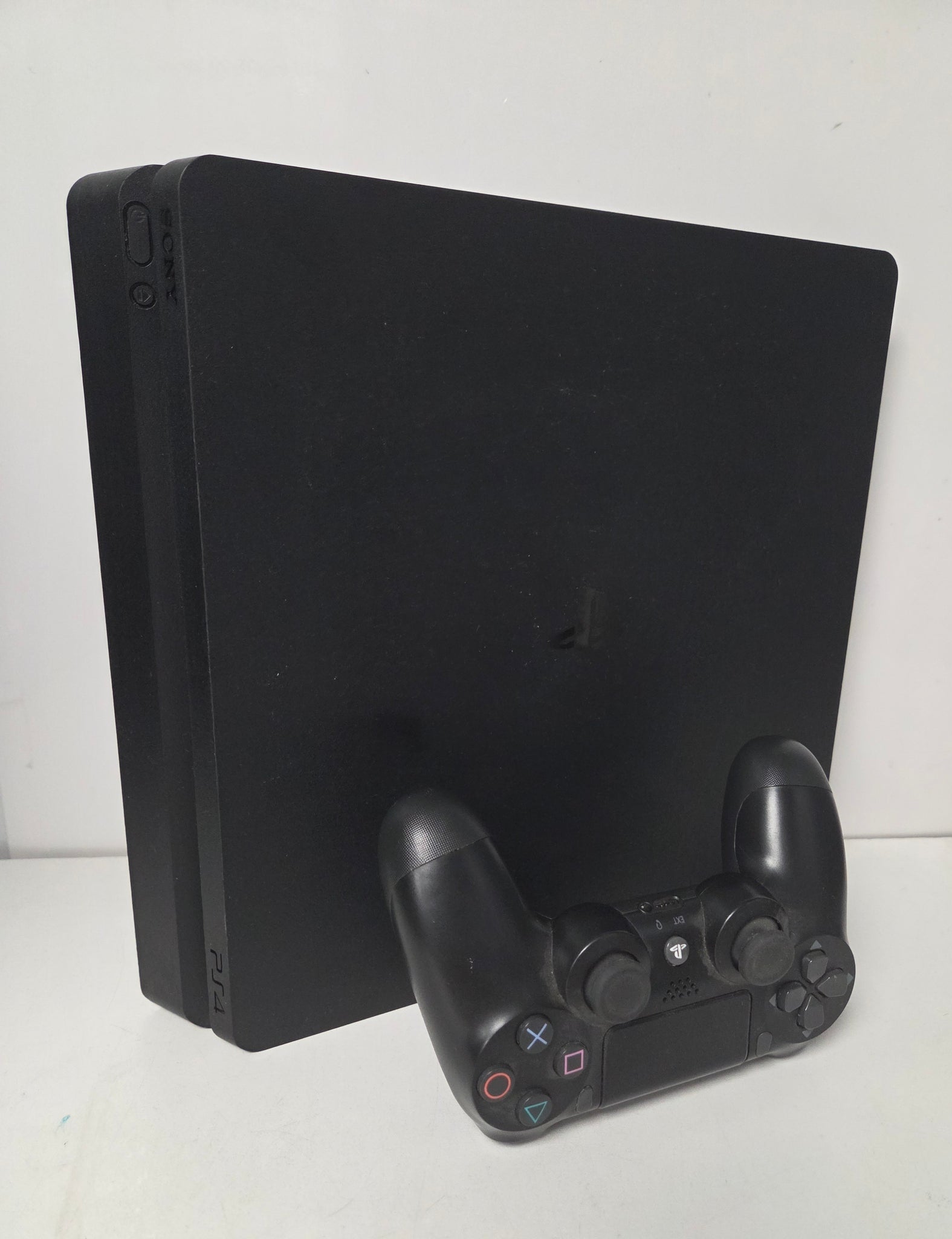 Playstation 4 Slim Console, 500GB Black with 5 Games