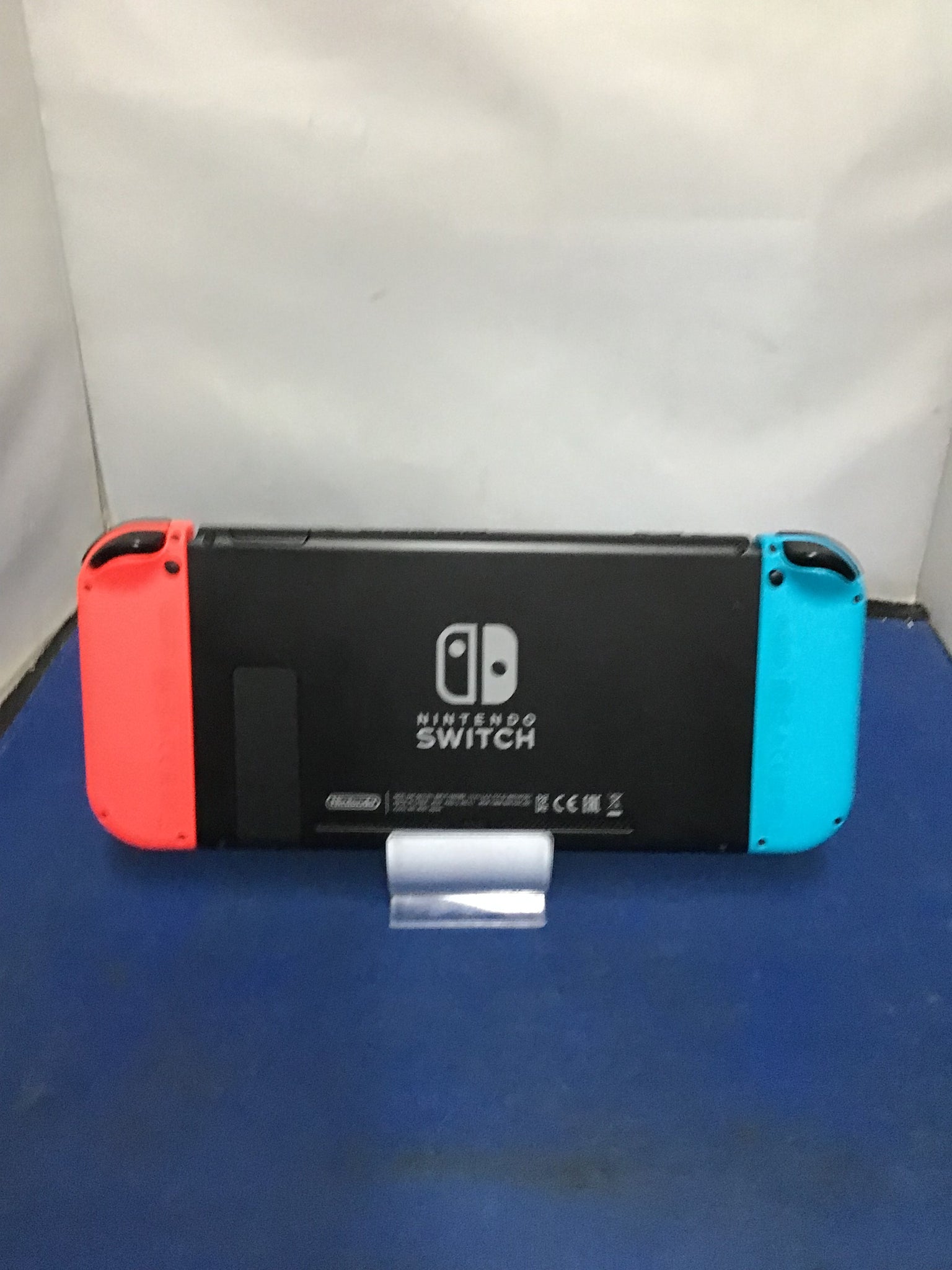 Nintendo Switch Standard - 32GB Storage