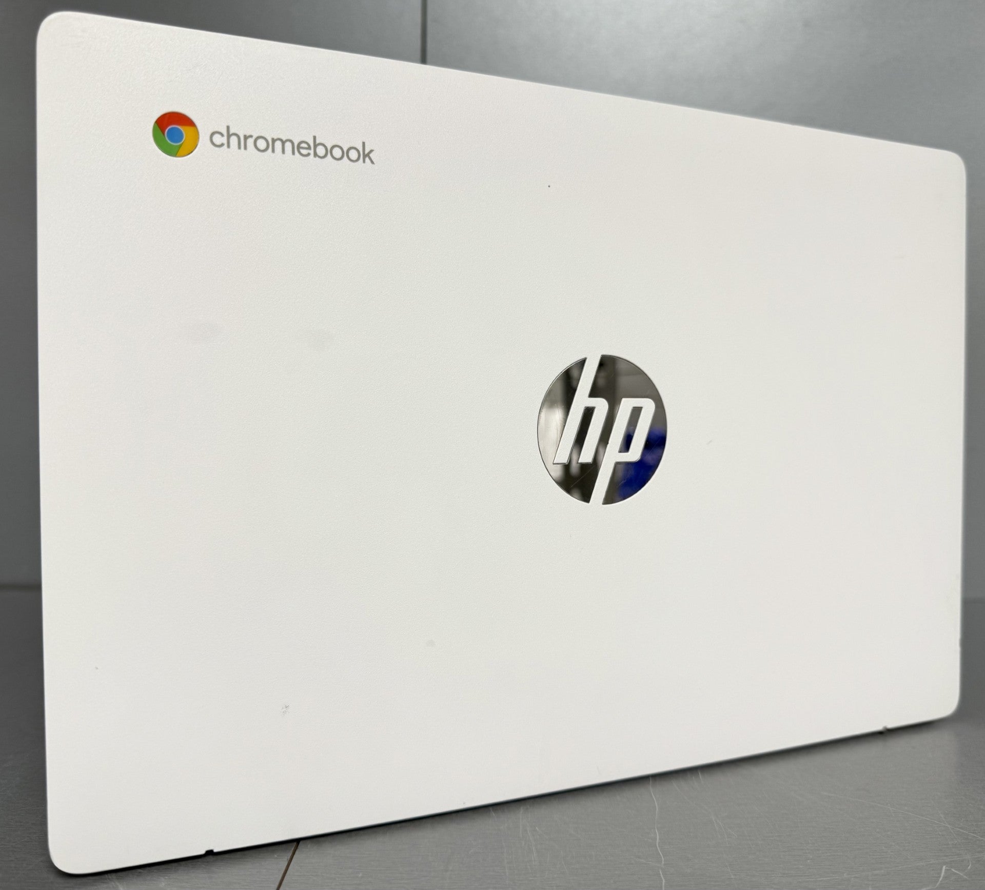 HP 11a-na0000sa 11.6" Chromebook - MediaTek MT8183, 64 GB eMMC, White ** Unboxed **