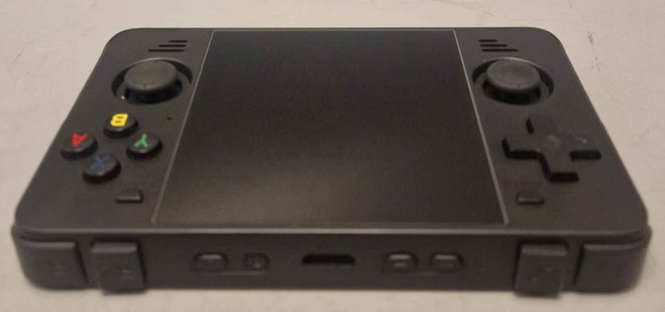 Powkiddy RGB30/RK3566/1GB Ram/16GB Micro SD/4"/Linux/Black, with case and grip