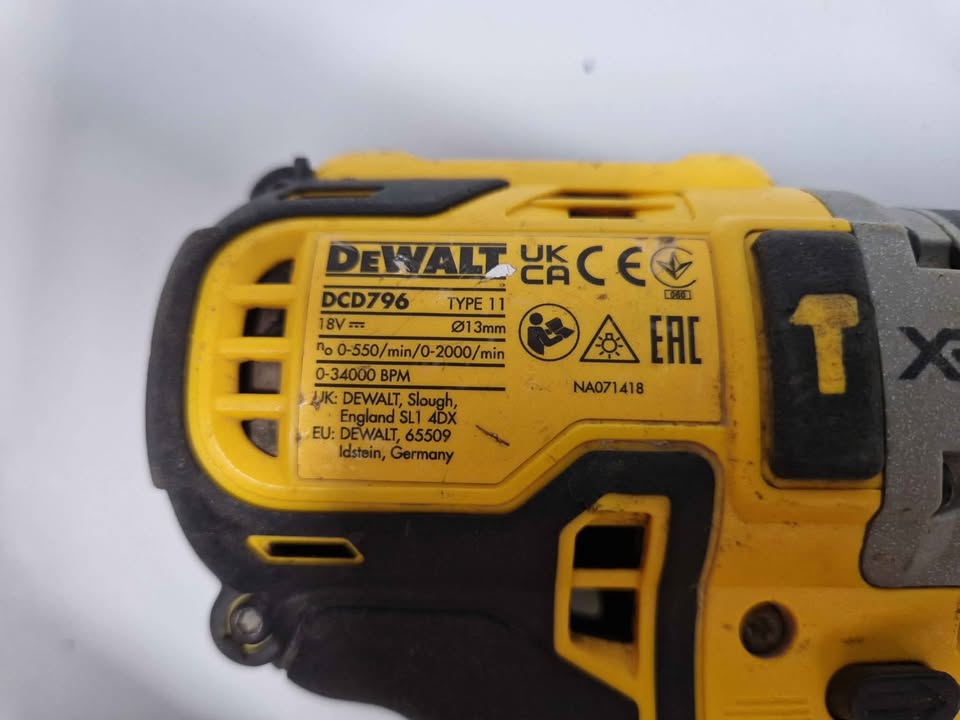 Dewalt DCD796 Combi Drill with 4.0ah battery