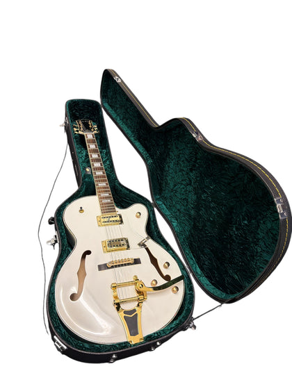 Harley Benton BigTone Guitar.