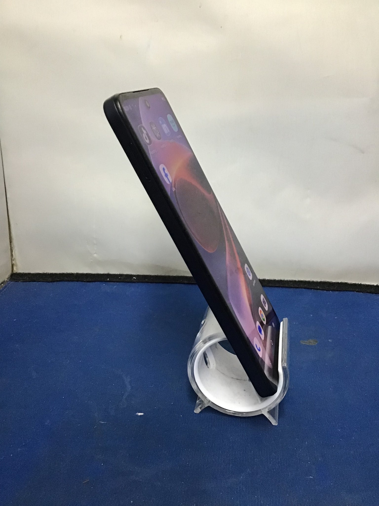 Motorola E15 - 64GB Storage