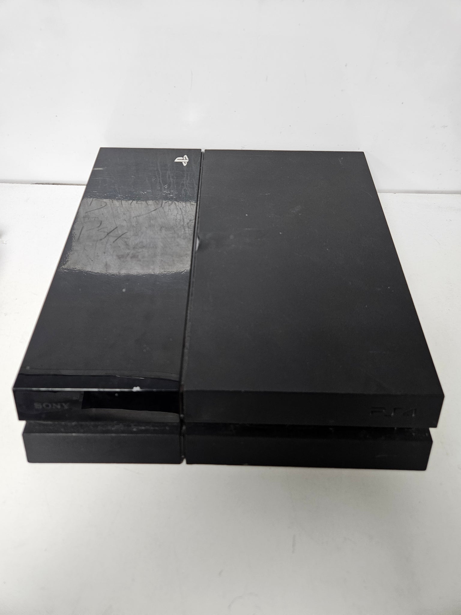 *SLOW DISC TRAY* Sony Playstation 4 Console 500GB *NO CONTROLLER OR LEADS*