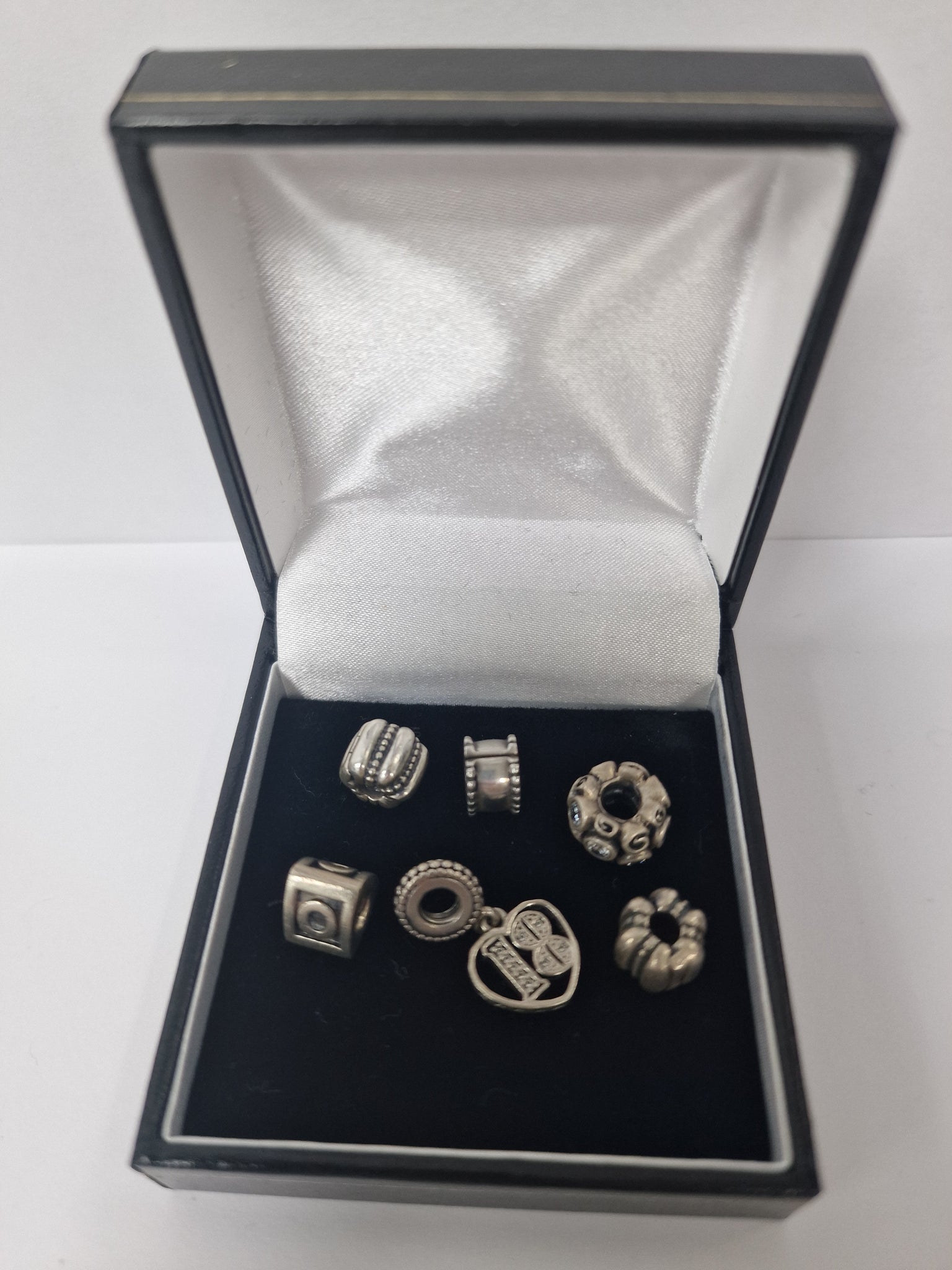 Silver 925 HAPPY 18th BIRTHDAY 6 Charm Bundle ALE