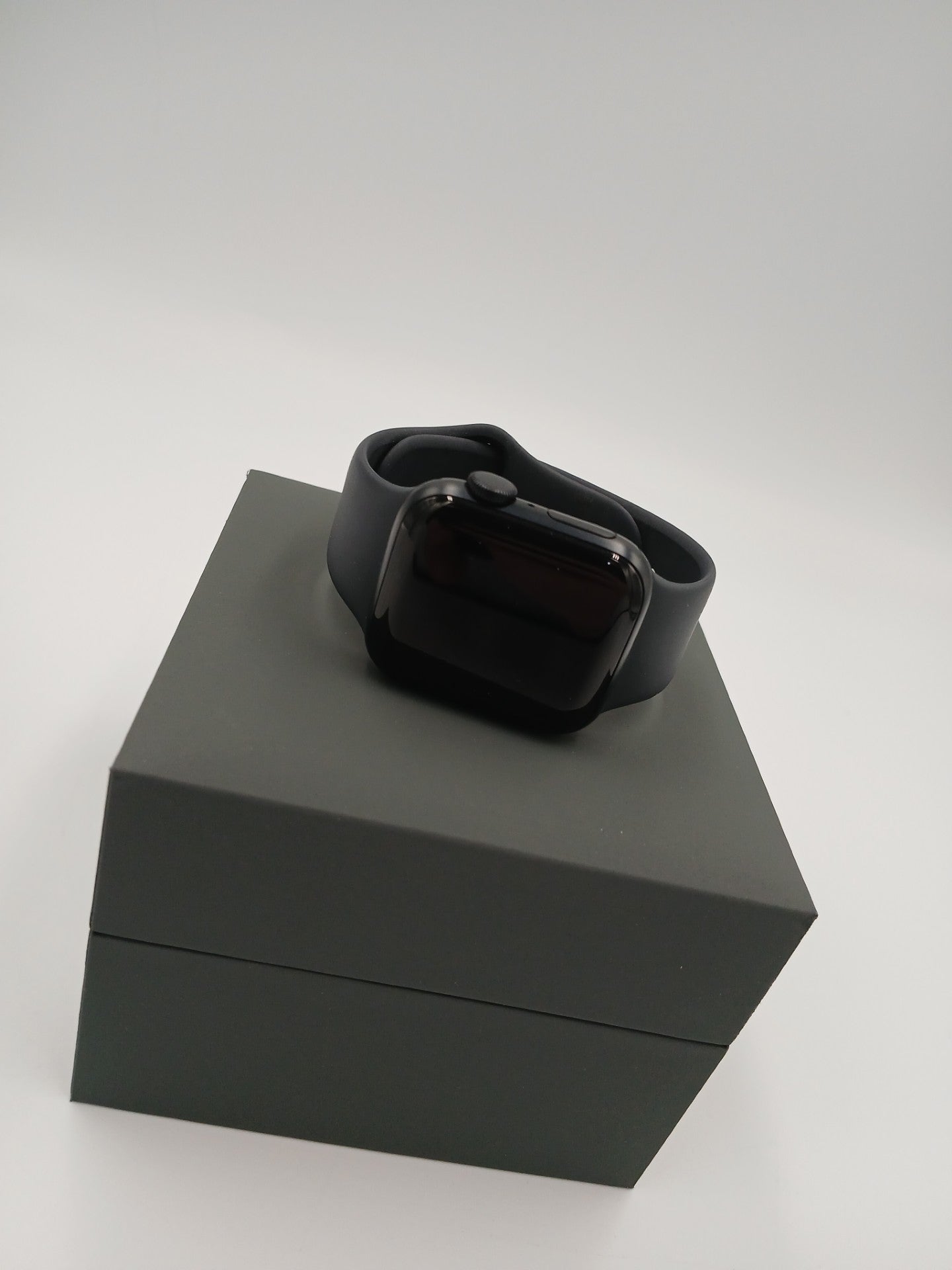 Watch SE 2nd Gen (GPS), Midnight Aluminium, 40mm, B Boxed