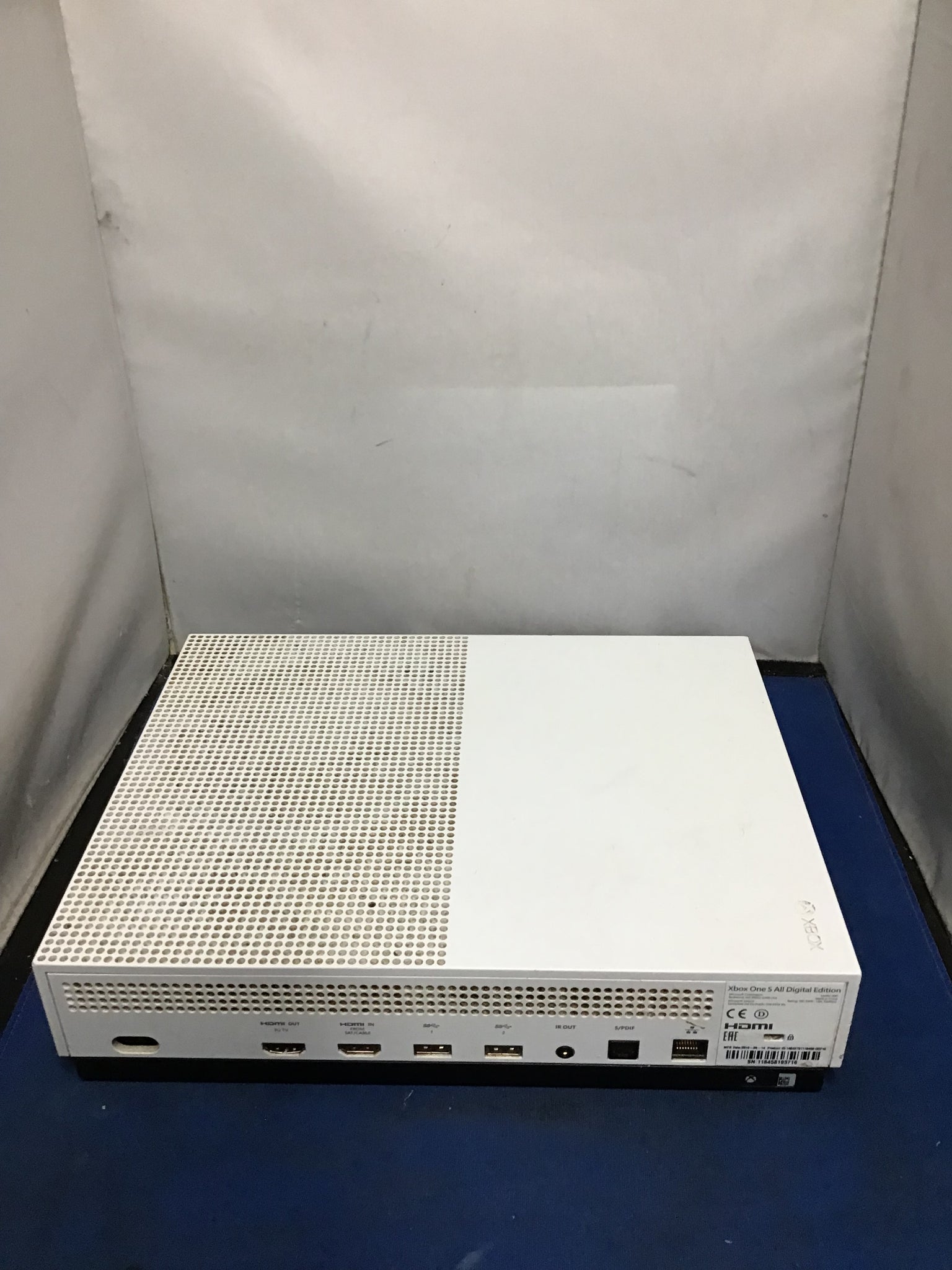 Xbox One S + Pad