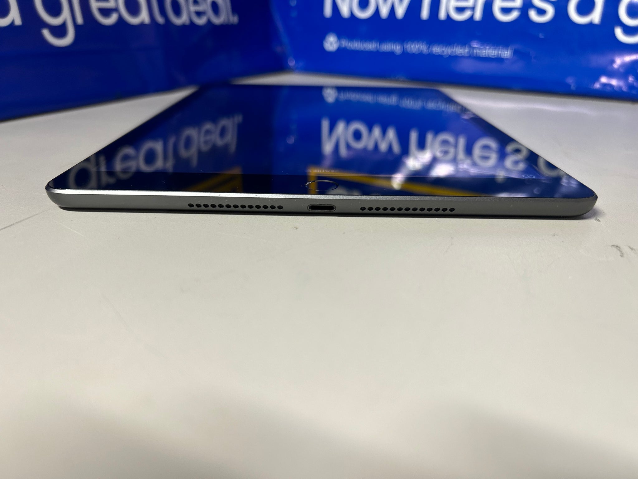 iPad 9th Gen, A2602, 10.2" 64GB Wifi