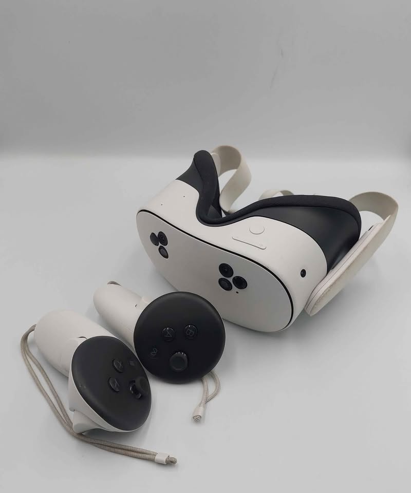 Meta Quest 3S VR Headset, With Controllers, 128GB, Unboxed