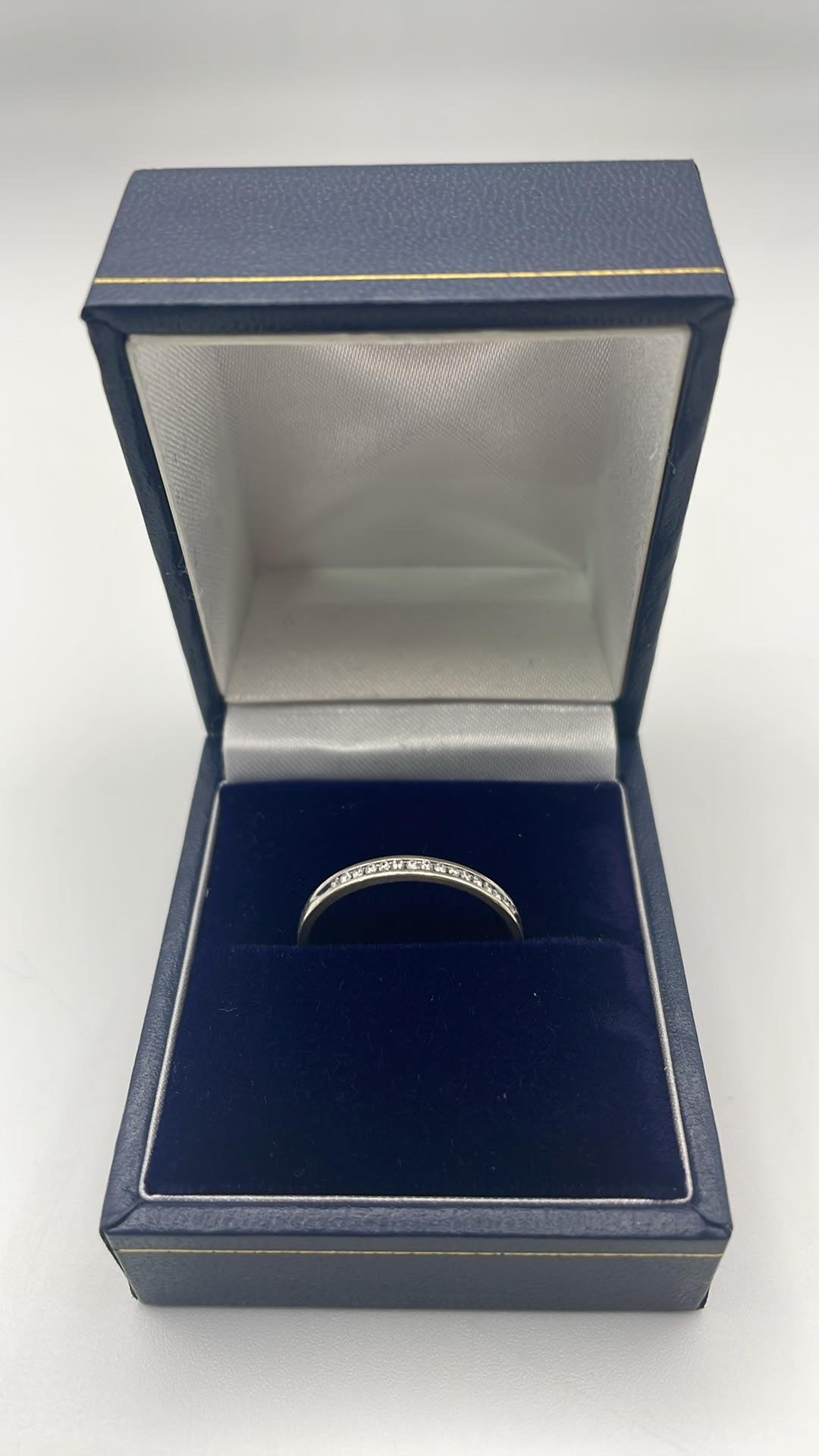 9ct diamond gold ring