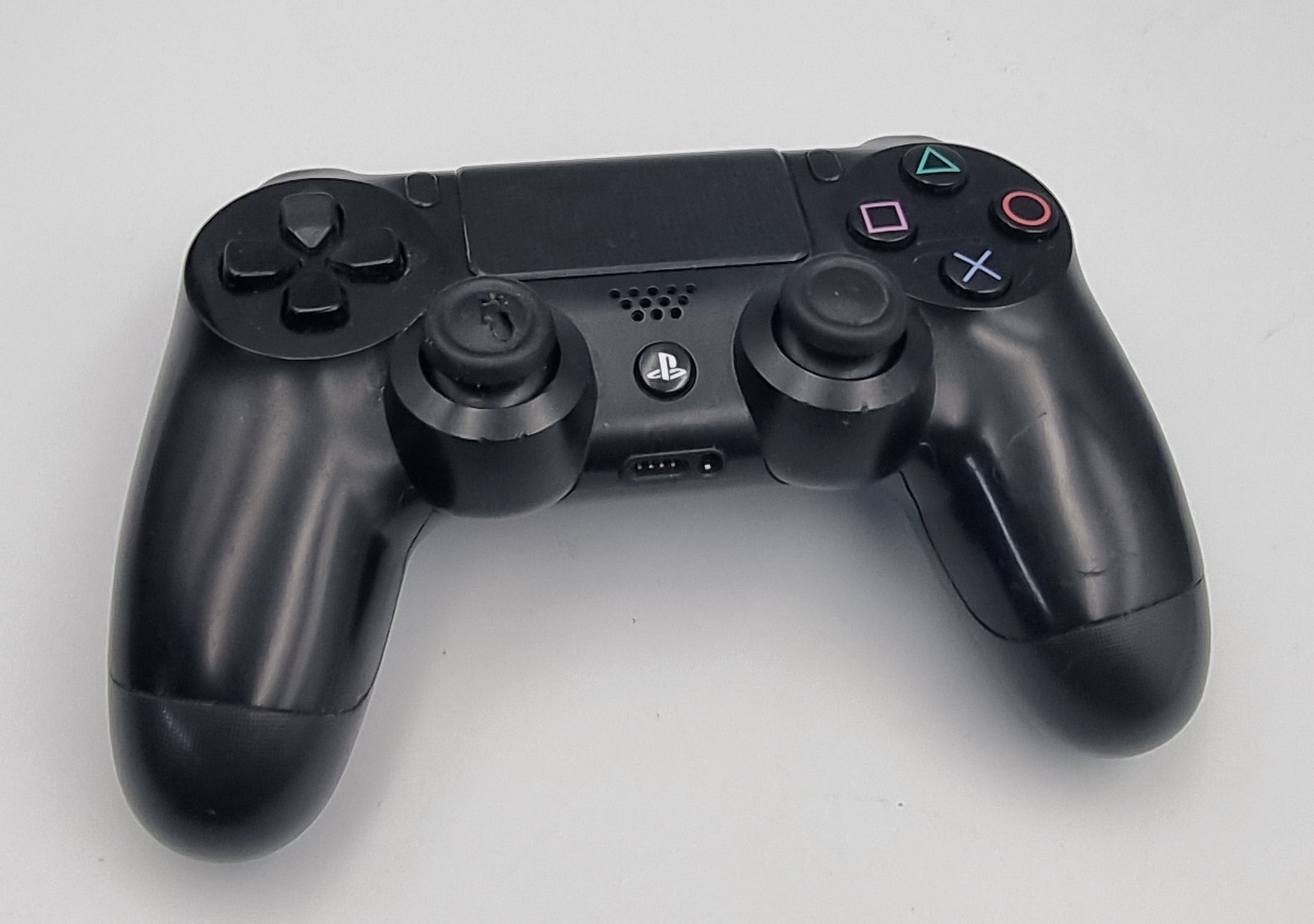 Sony Playstation 4 1TB console with 1 x dualshock controller and all leads BOXED