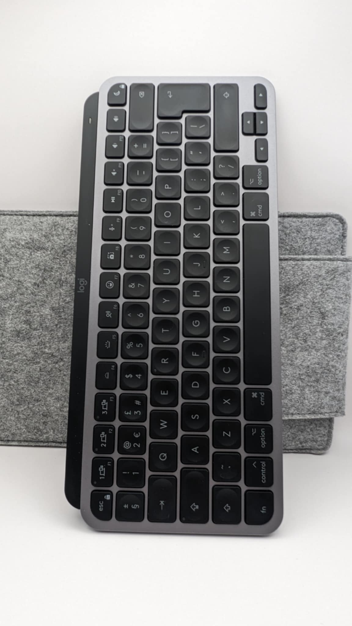 Logitech MX Keys Mini Wireless - Graphite, W/ Case&Wire