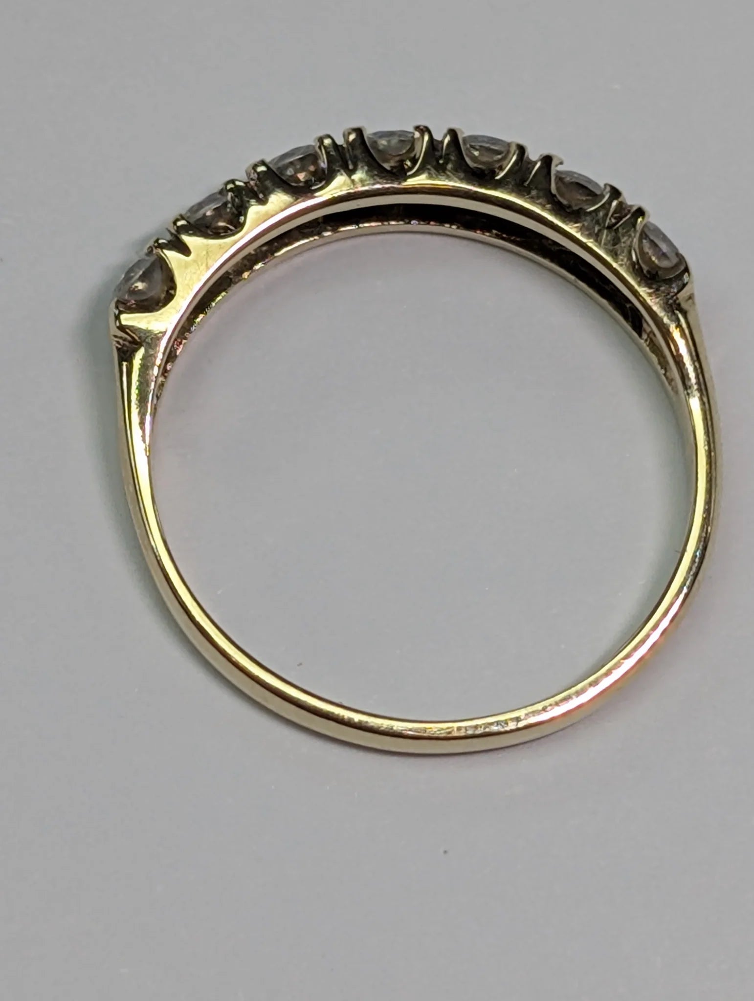 9ct Gold Ring with CZ Stones - Size L