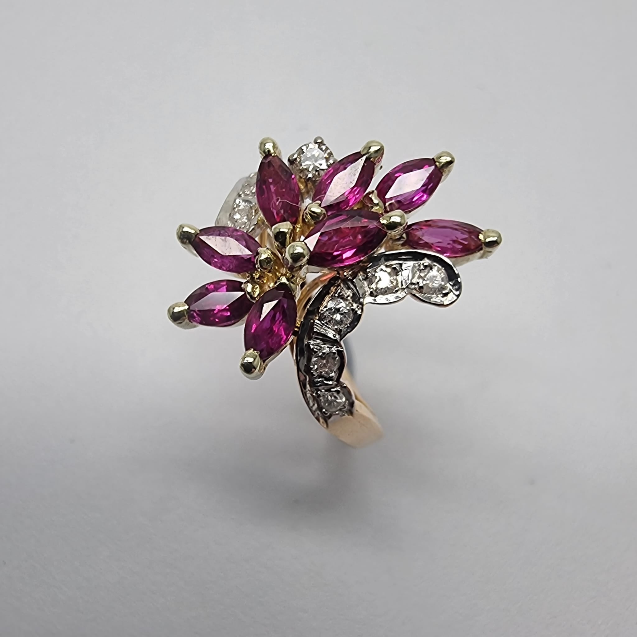 14ct Gold 0.80ct Ruby & Diamond Cocktail Style Ring - Size M (RRP £1350)
