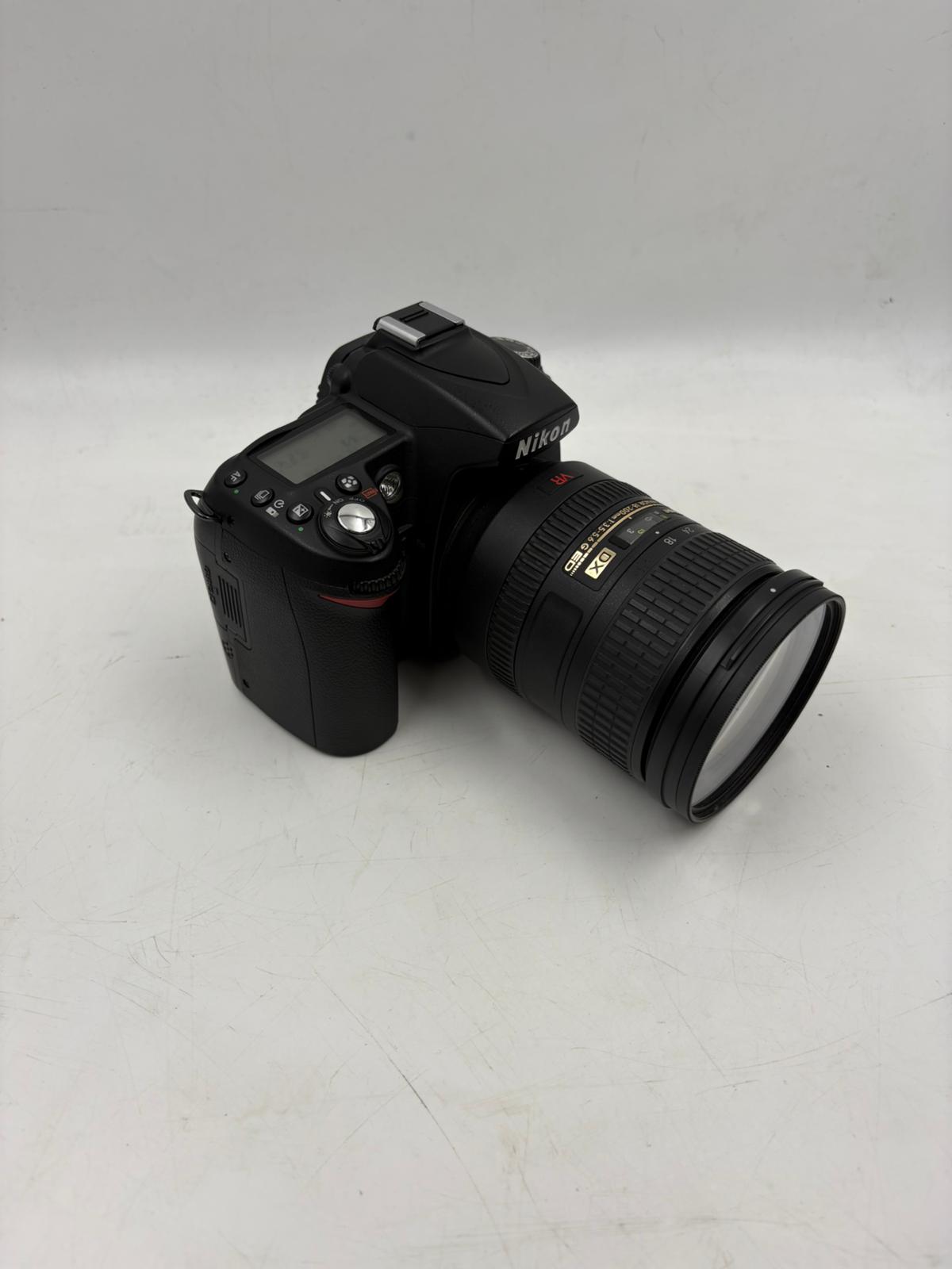 Nikon D90 - Digital Camera - SLR - 12.3 MP - APS-C - 720P - 18-200mm