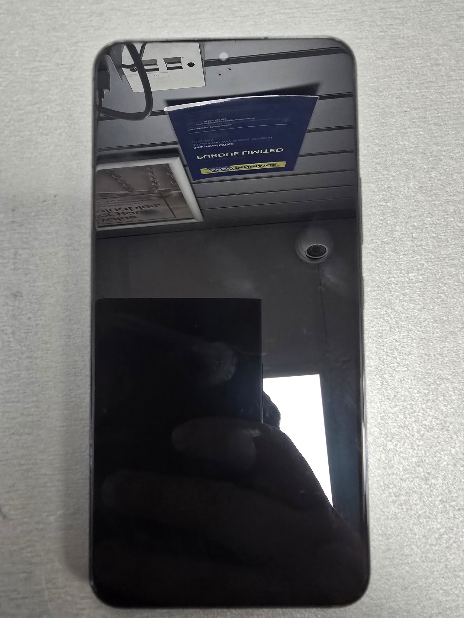 Samsung Galaxy S22 5G 128GB - Phantom Black - Unlocked